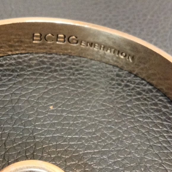 BCBGeneration gold Libra astrological sign toggle bracelet - Picture 3 of 11